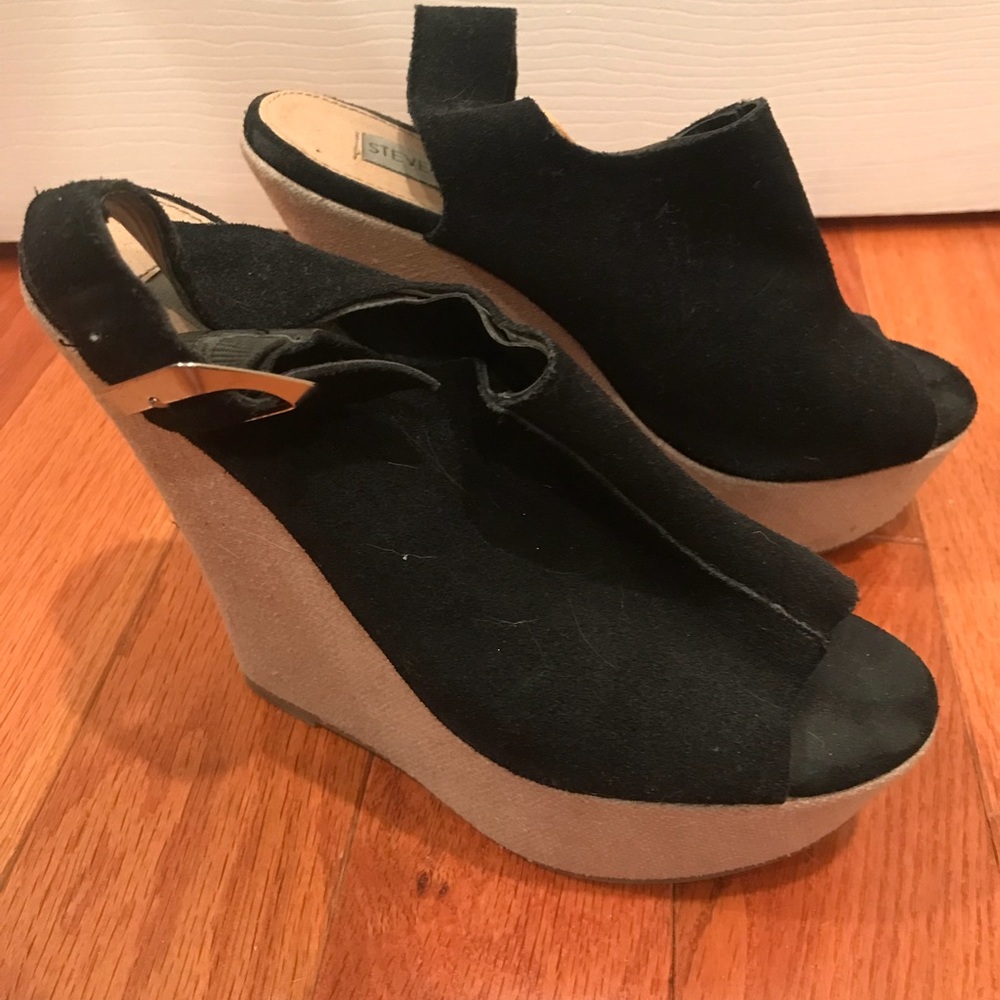 steve madden platform suede sandal